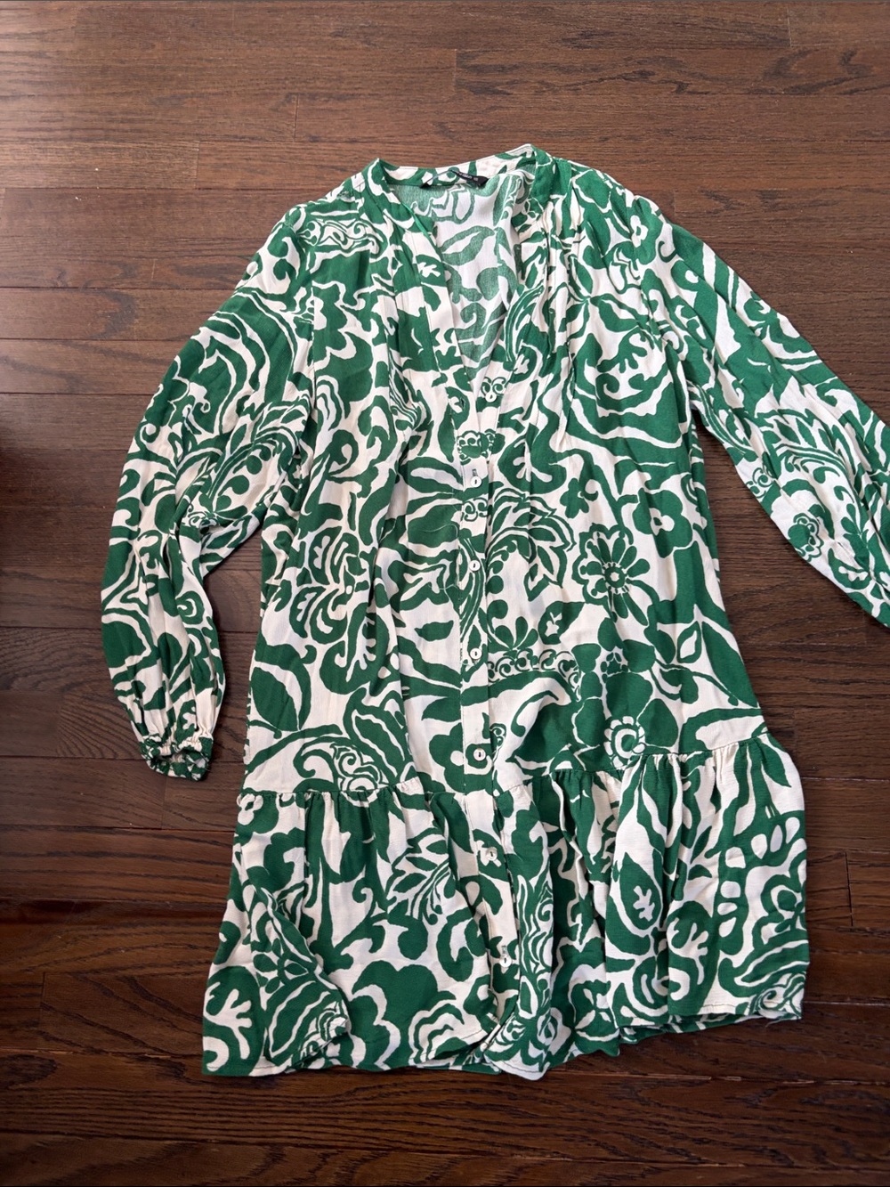 Zara Green and White Floral Button-Front Tiered Dress